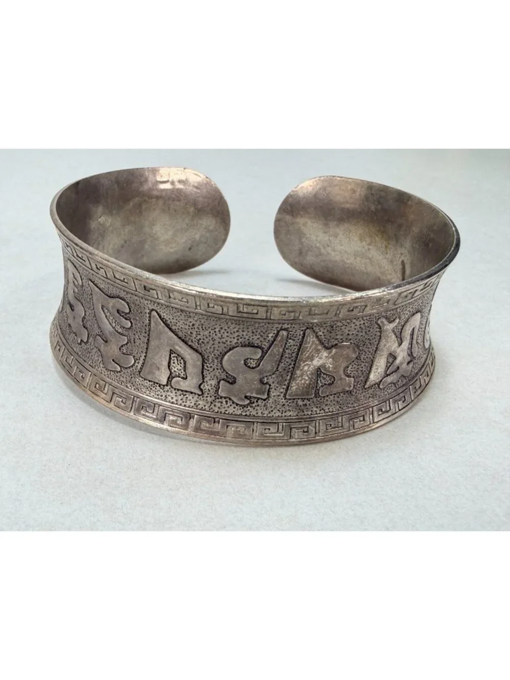 Vintage Tibetan Style Wide Cuff Bracelet Silver Tone Ethnic Tribal Boho